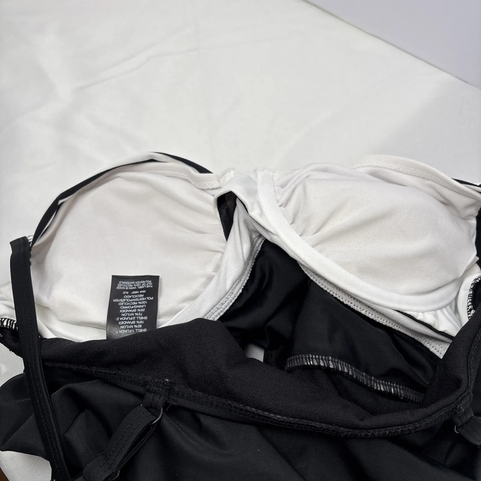 Embrace Your Curves By Miracle Brands Womens M 8/10 Swimsuit Black &‎ White - Image 5