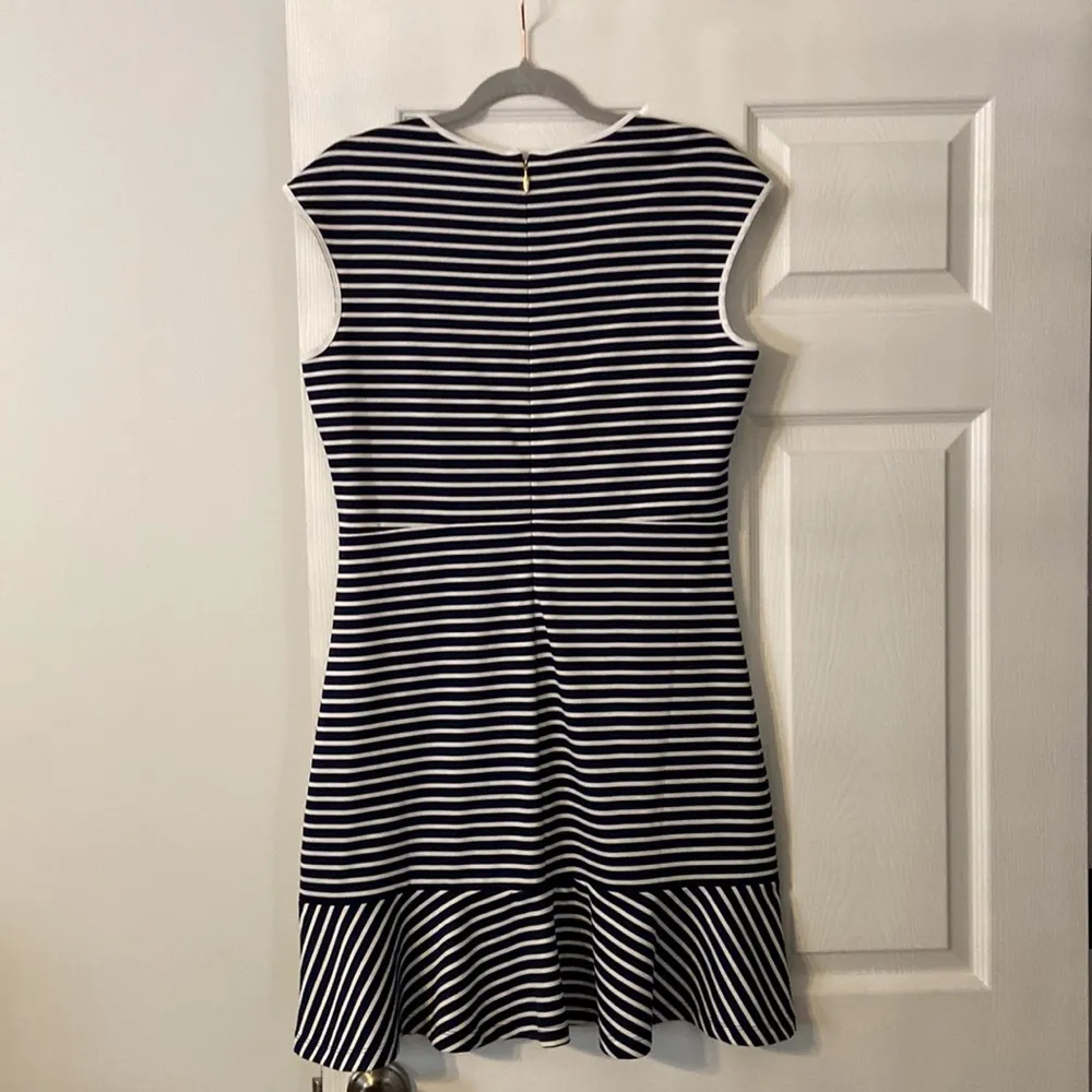 Drapers James Dress BNWOT size M navy blue and white colors - Image 5