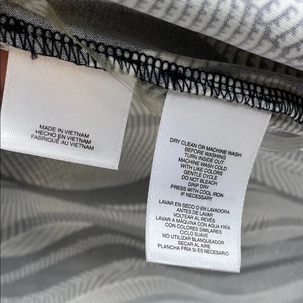 Kasper Monochrome Geometric Cardigan - Image 6