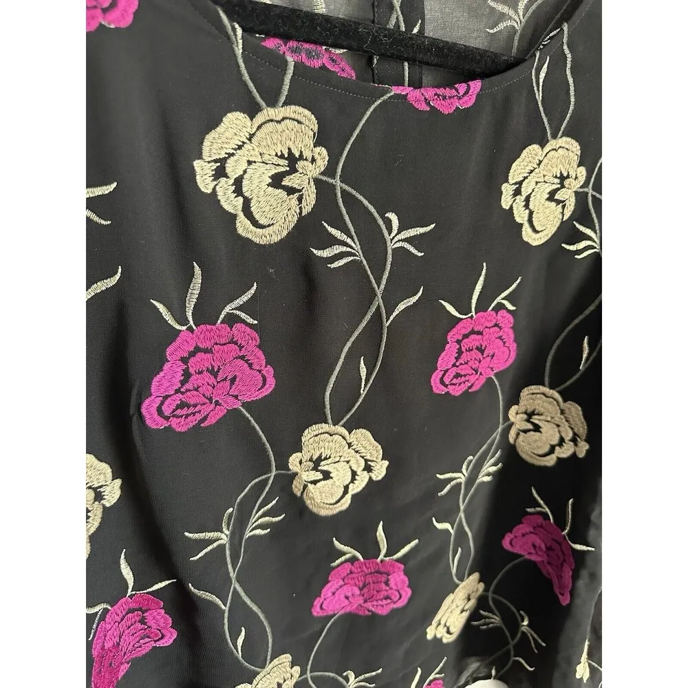 Cupcakes and Cashmere Blouse Womens Size Medium Sheer Floral Button Back Top - Image 6