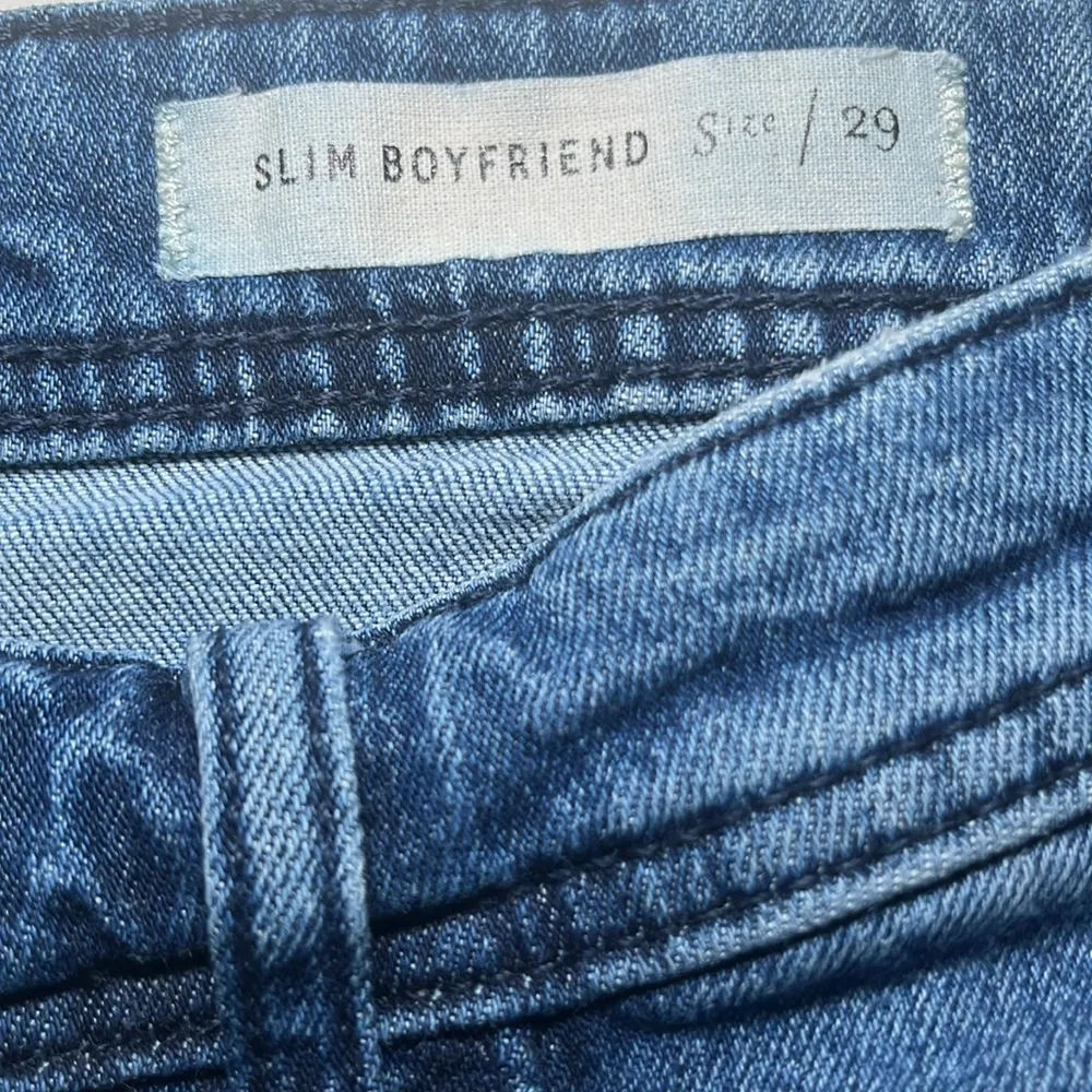 Pilcro Anthropologie Slim Boyfriend Blue Denim Shorts 29 - Image 4