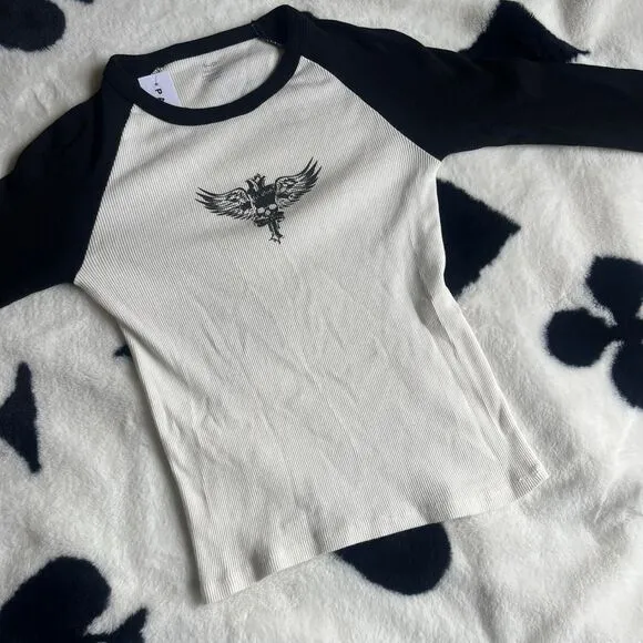 Brandy Melville Black & White Eagle Skull Ribbed Long Sleeve T-Shirt Size Small - Image 2