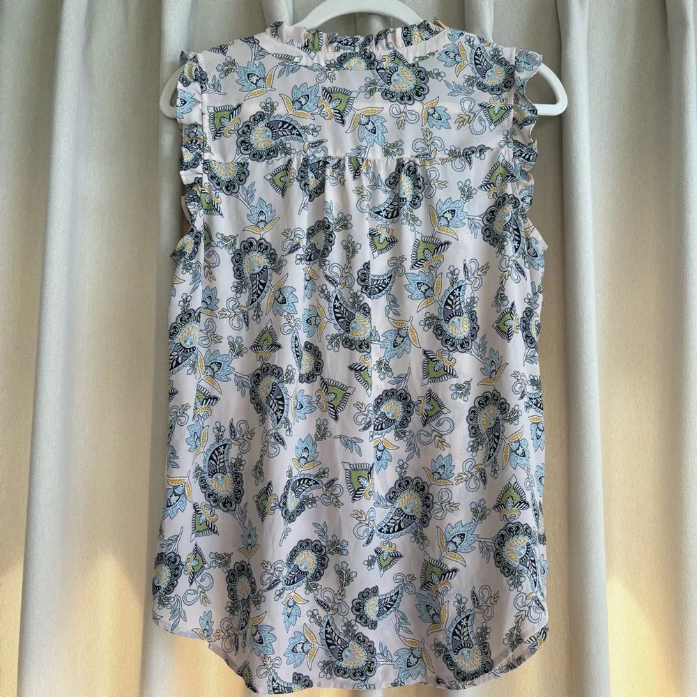 Loft light pink paisley ruffle button up blouse - Image 2