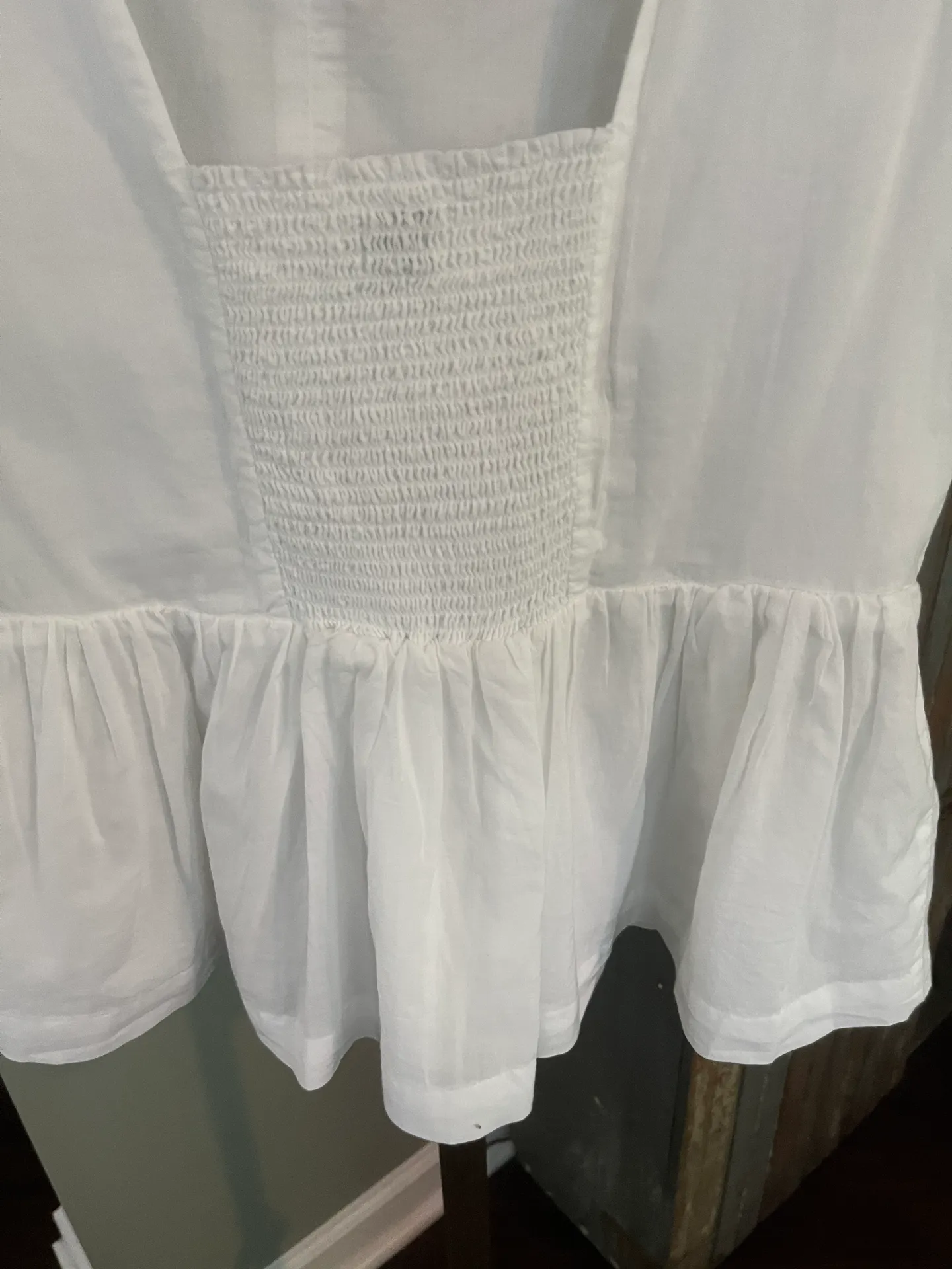 NWT  Size XS Sleeveless White Top - Image 7