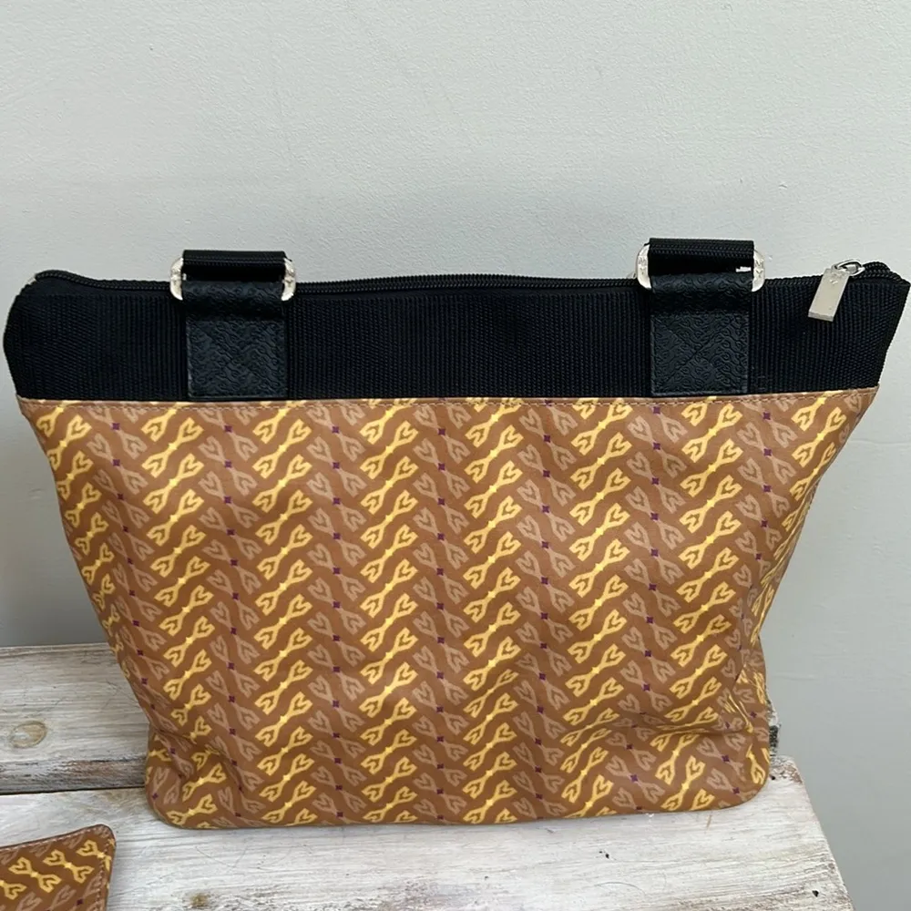 MICHELE & YVETTE OILCLOTH Handbag, Pouch & Drink Cover Tan - Image 3