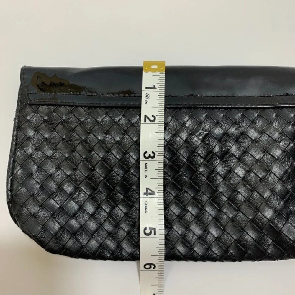 Fcuk French Connection UK Black Woven and Patent Clutch - Image 7