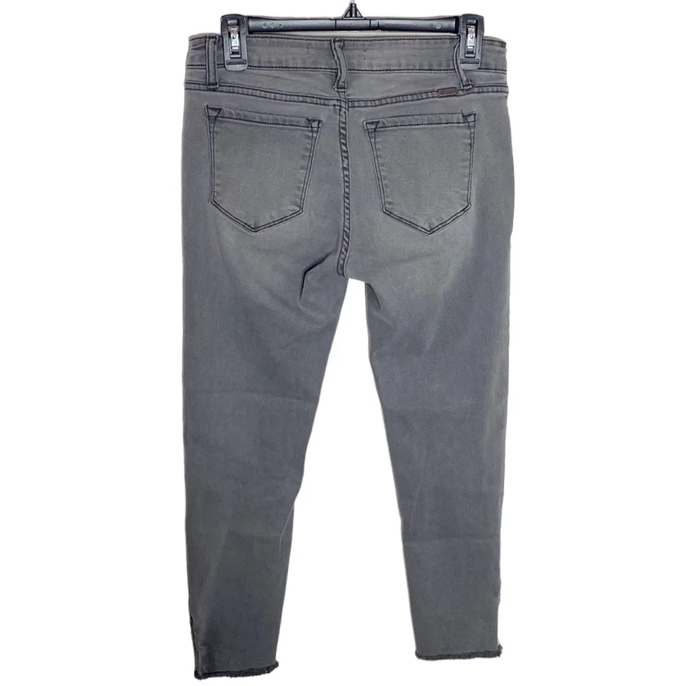 KanCan grey mid rise zip ankle skinny jeans with fringe hem size 27 - Image 2
