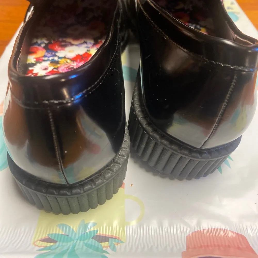 Rocket Dog Patent slide on loafers size 8.5 - Image 5