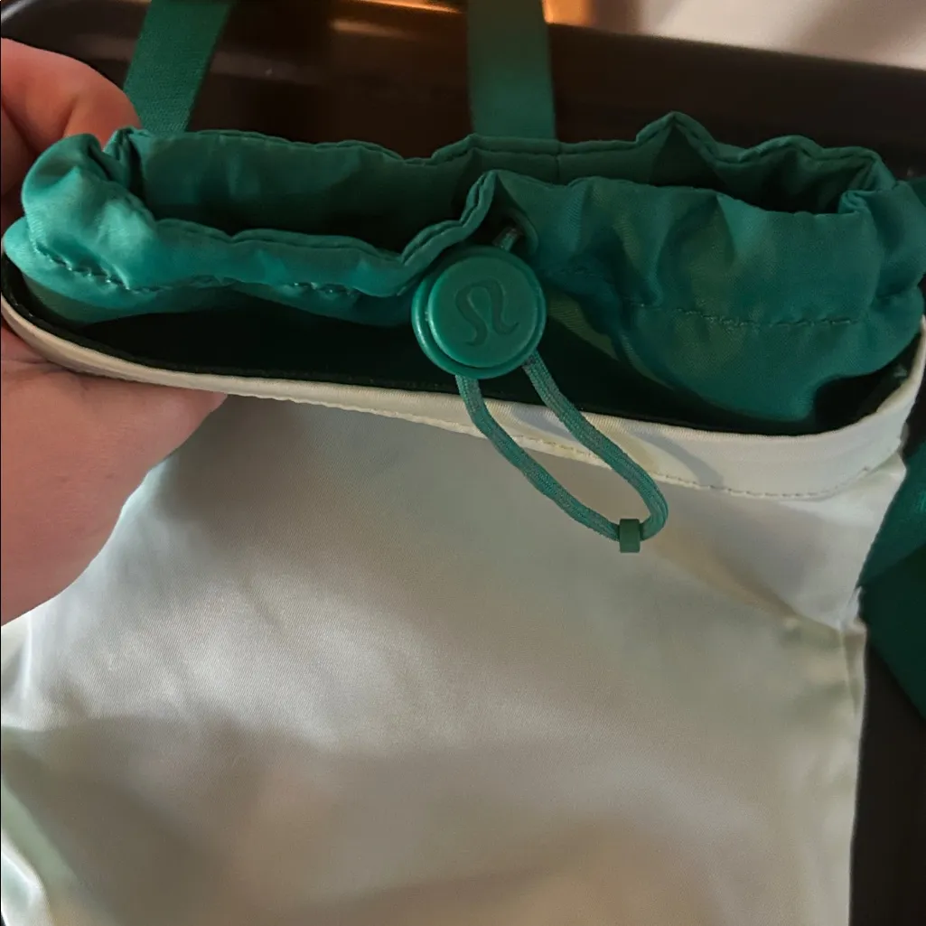 Lululemon Water Bottle Crossbody with Drawstring and Zipper Pocket - Teal Green - Image 3