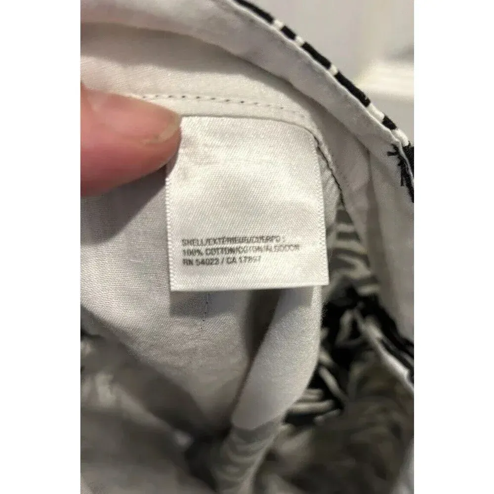 Old Navy Everyday Twill Short Womens Size 12 Black White Ikat‎ Mid Rise Cotton - Image 7