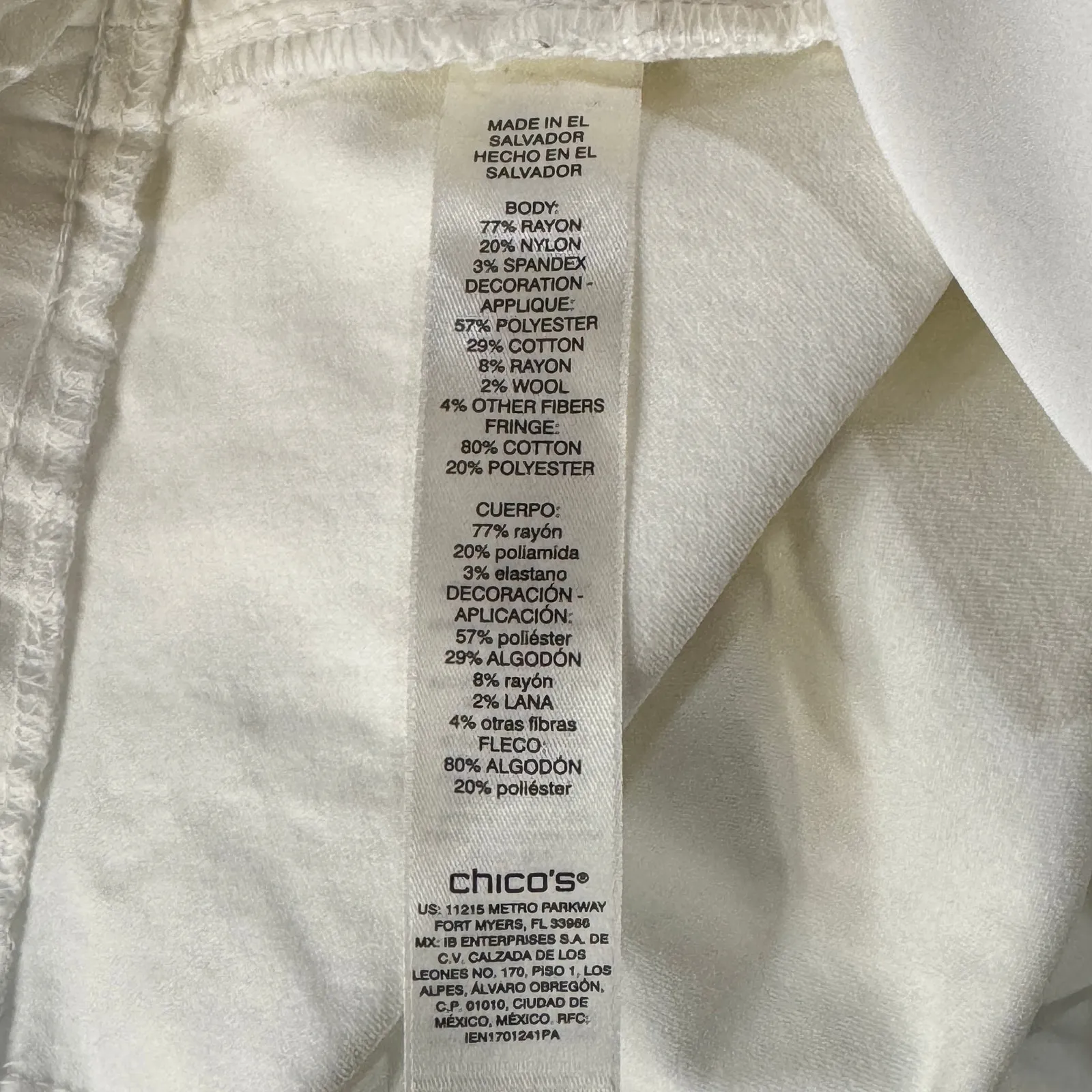 Chico’s SZ 1 (Medium) Crop Pants Perfect Stretch Flat Front Pull-On Fringe White - Image 9