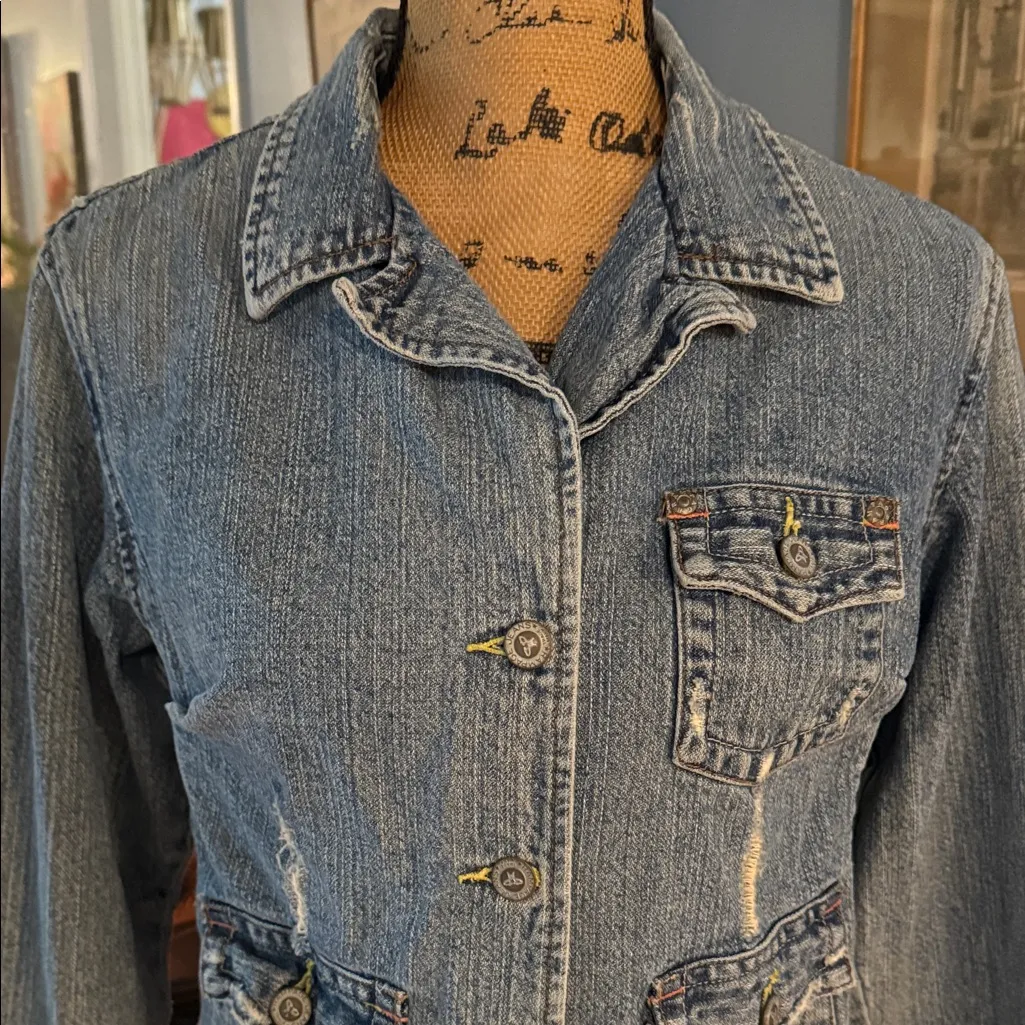 Rampage Y2K Light Blue Distressed Denim Blue Jean Jacket - Image 3