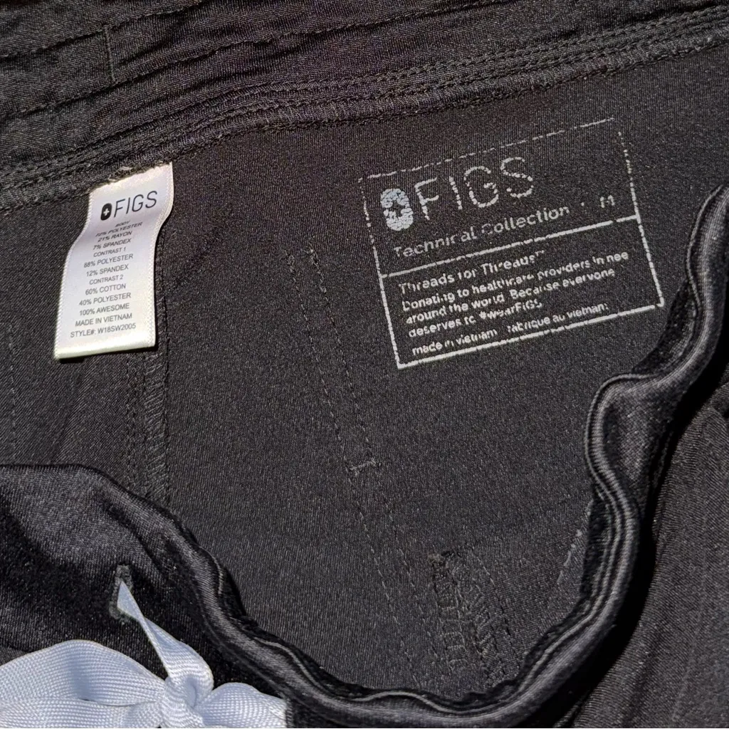 Figs Zamora Jogger Scrub Pants Black size Medium - Image 6