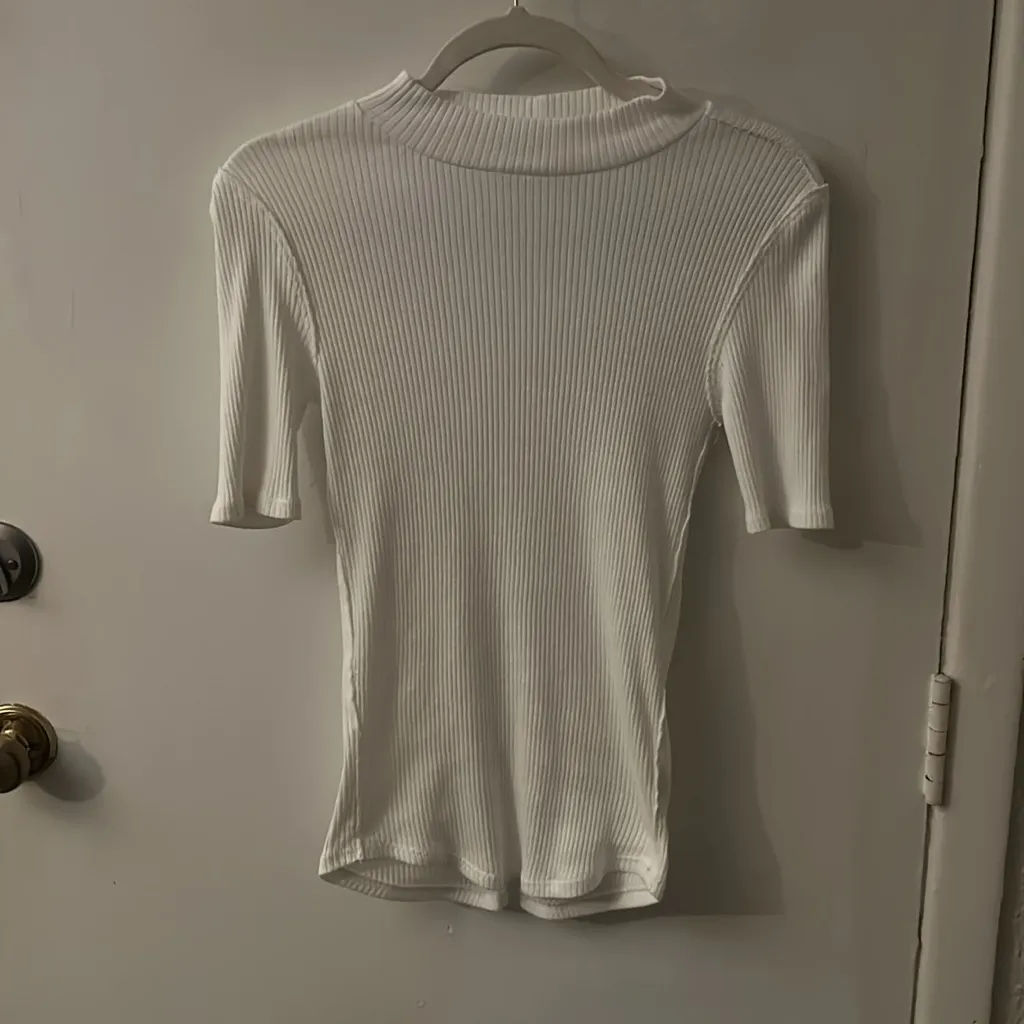 Free People We The Free Women’s White Ribbed Turtleneck M Casual Minimalist - Image 4