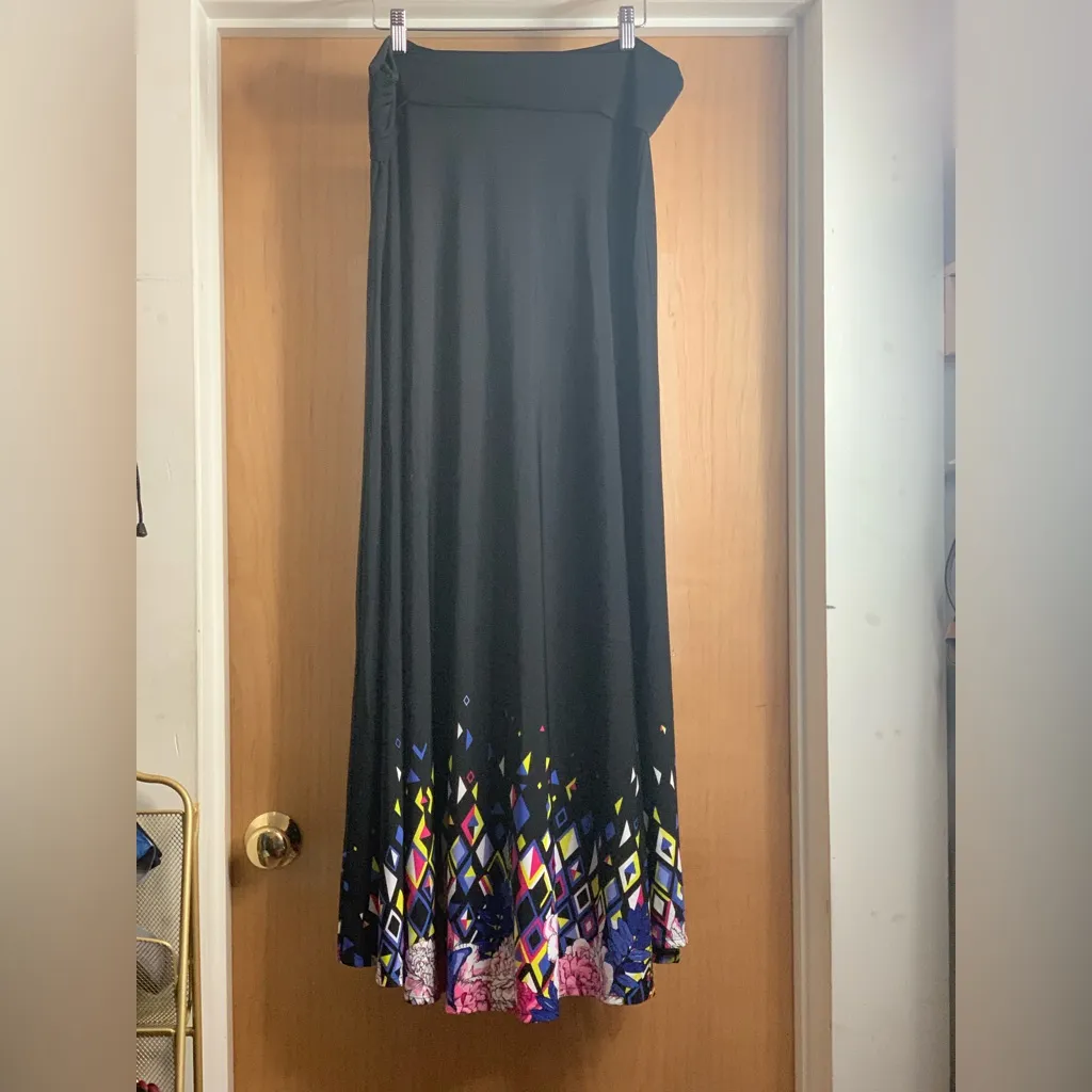 Lula Roe Elegant Black Maxi Skirt with Colorful Geometric Print.    Size-X-Large - Image 3