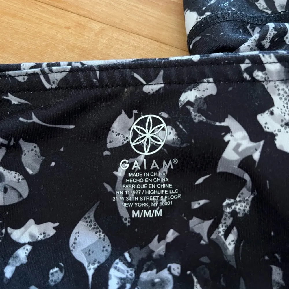 Gaiam floral leggings - Image 2