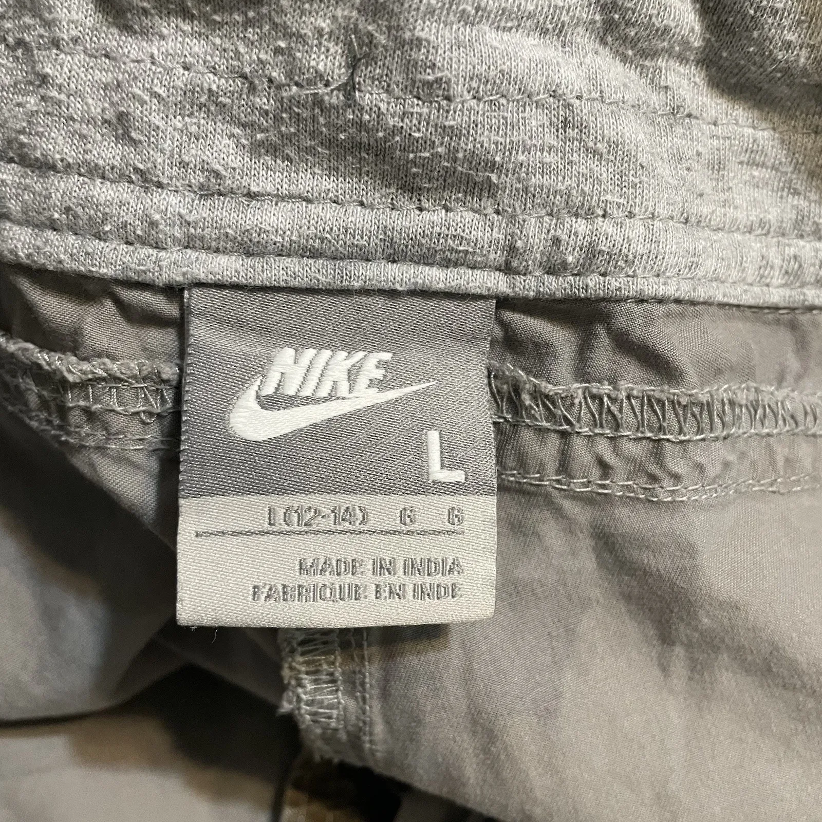 Nike Camo Capri Cargo Shorts Womens Drawstring Casual Activewear‎ Size Large - Image 8