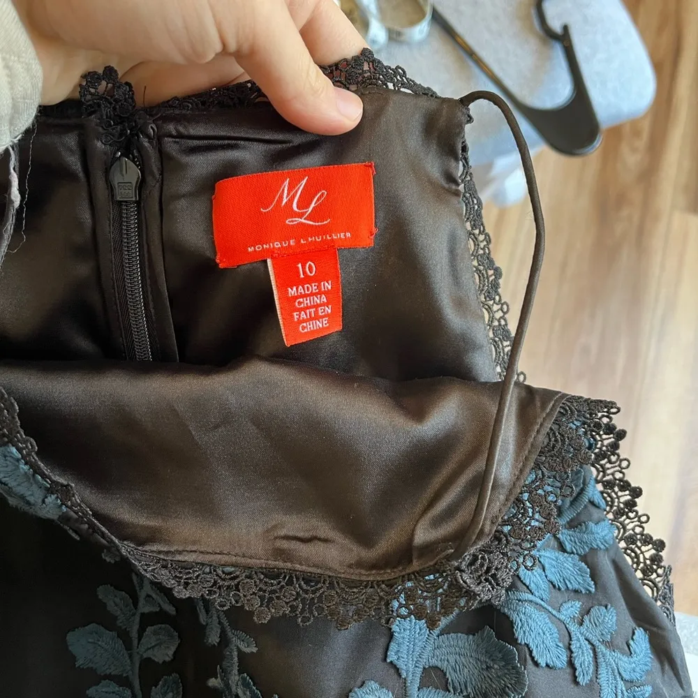 [ML Monique Lhuillier] Embroidered Silk Dress- Size 10 - Image 9