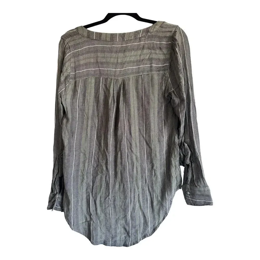 Daytrip Plaid Button Down Blouse size small soft material green light weight - Image 2