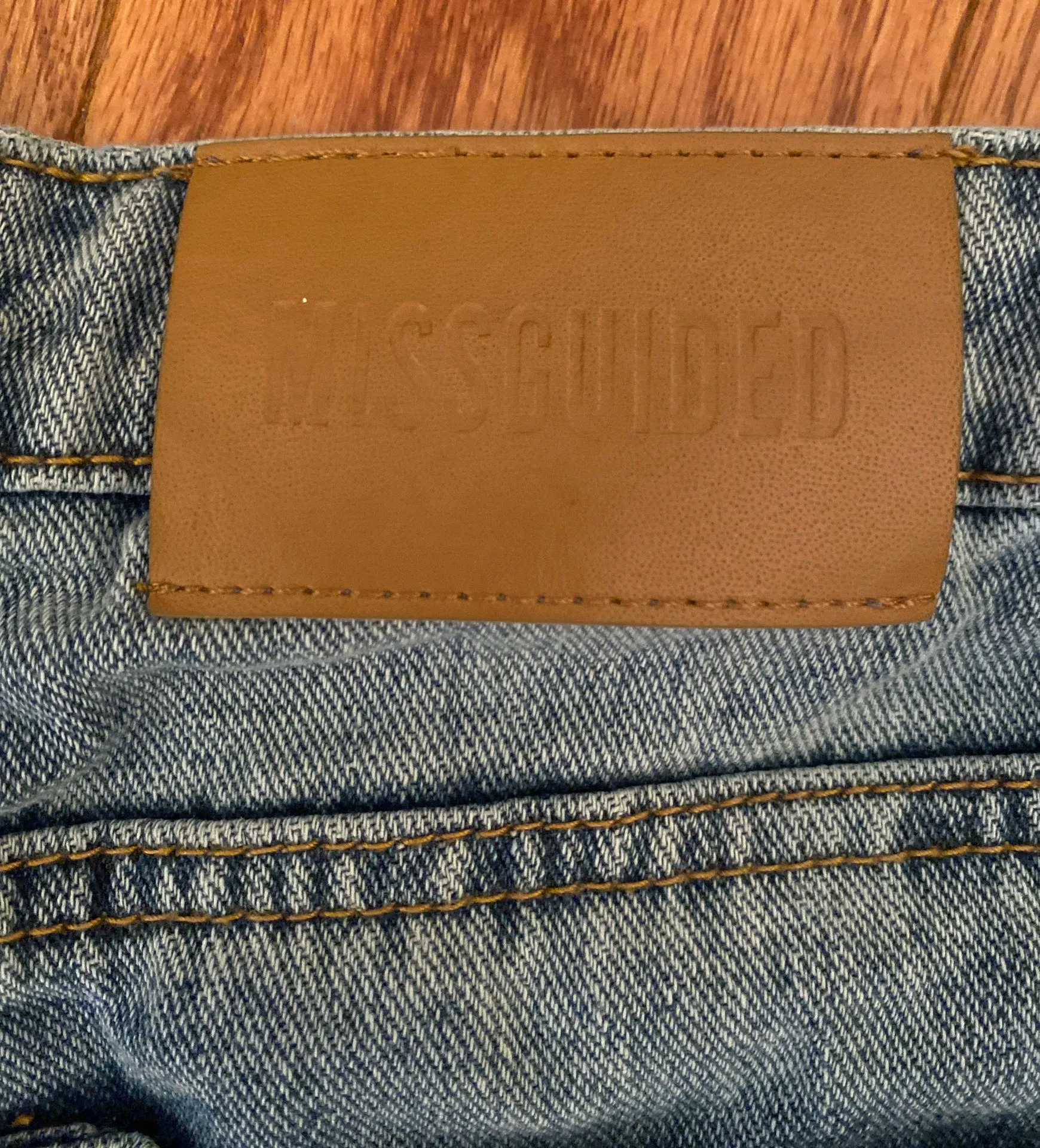 Ripped Mom Jeans - Image 3