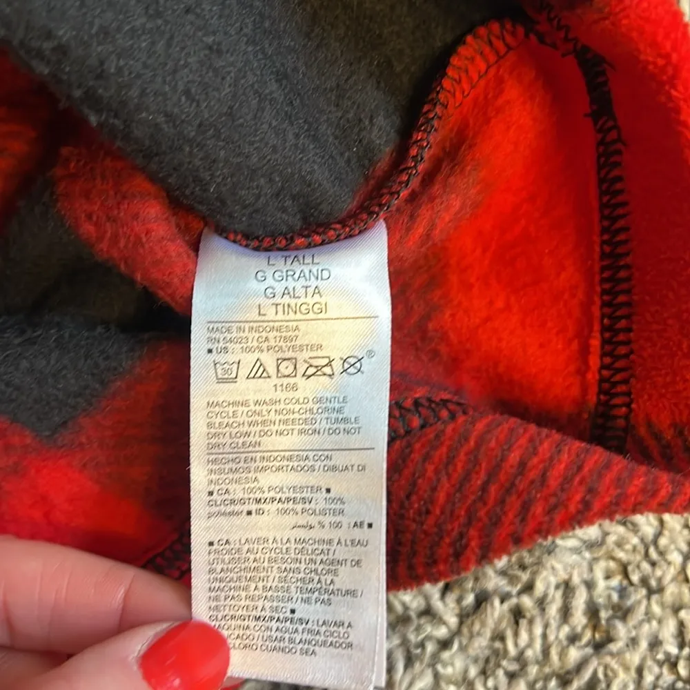 Old Navy Red & Black Buffalo Plaid Pajama Set - Long Sleeve Shirt & Pants Sz LT - Image 6