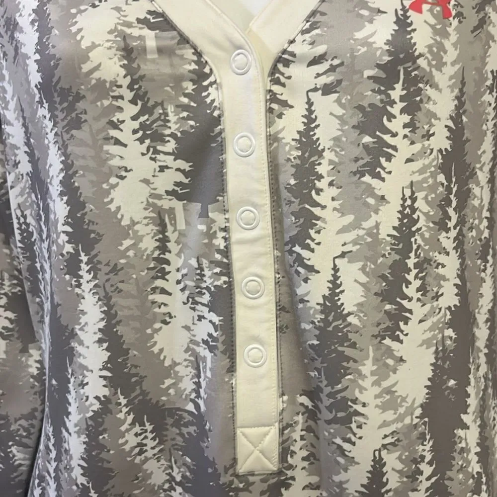 Under Armour Women’s Fitted Pullover W/ Long Sleeve Snap V-Neck & Sleeves- Med - Image 5