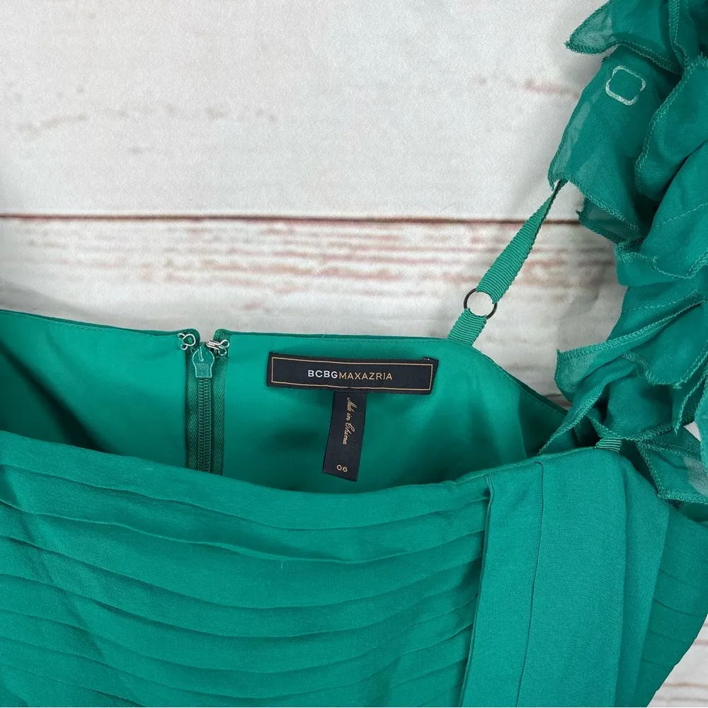 BCBGMaxAzria • Mini Dress • Green • 100% Silk • 6 - Image 3
