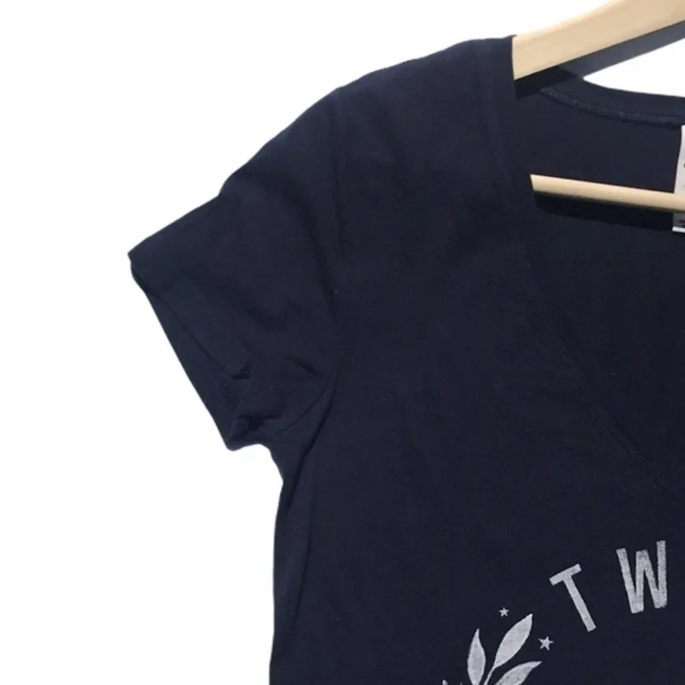 3/$25🍾🍾VS Pink MN Twins Navy Blue V-neck Tee Shirt - Image 3