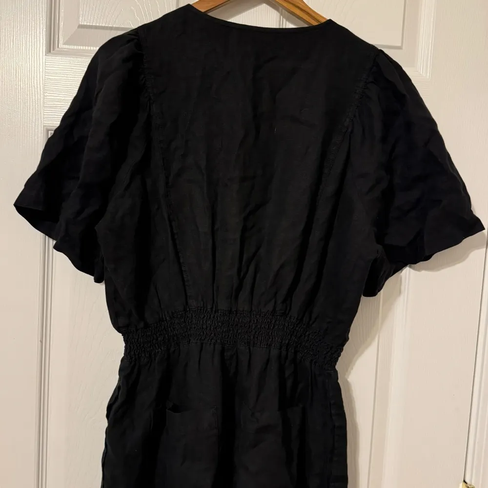 Joie Bramwell Linen Jumpsuit Size Large Black Cropped Smocked Button Lagenlook - Image 9