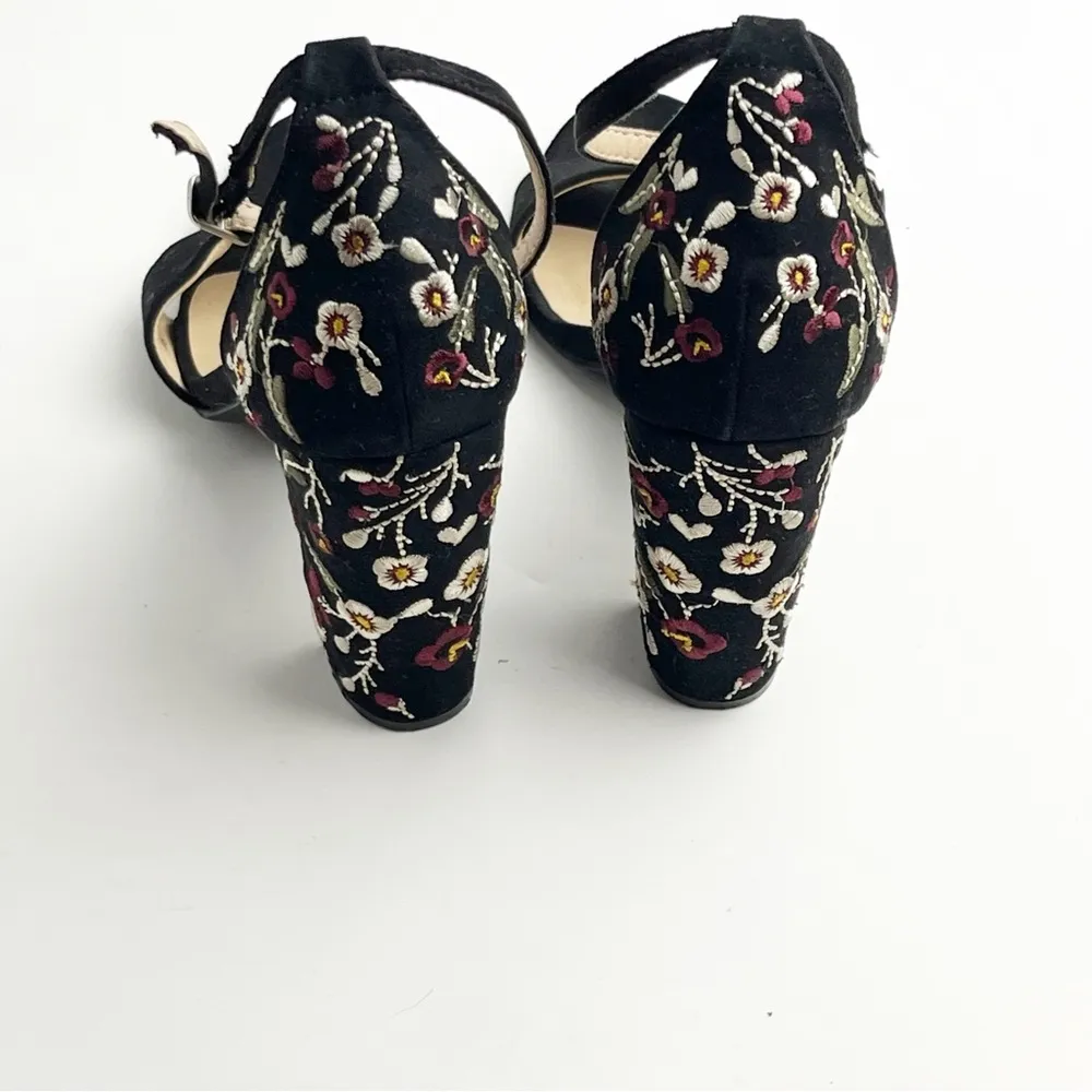 CHARLOTTE RUSSE Kaitlyn Black Embroidered Floral Ankle Strap Y2K Block Heels 7 - Image 5