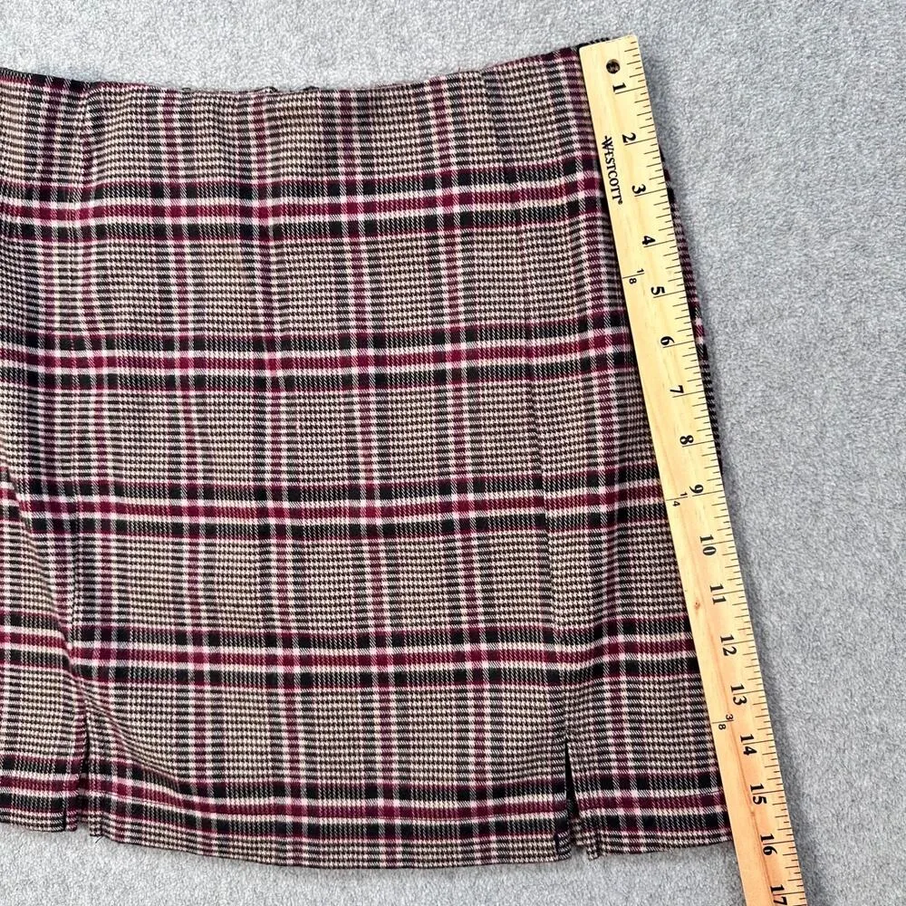 Love On a Hanger Plaid Flannel Academia Mini Skirt Junior's 5 Tan Brown Slit - Image 3