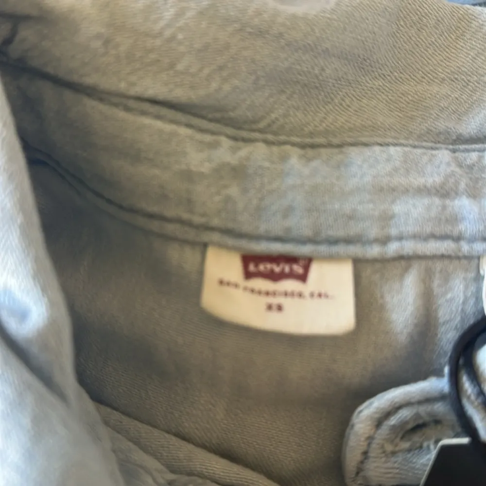 NWT LEVIS Roomy Overalls Romper Female Levis Light Jeans Color - Image 10