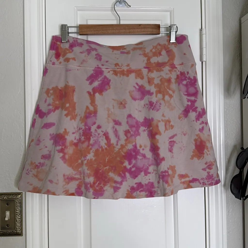 VS pink tie dye high waisted crossover skort - Image 3