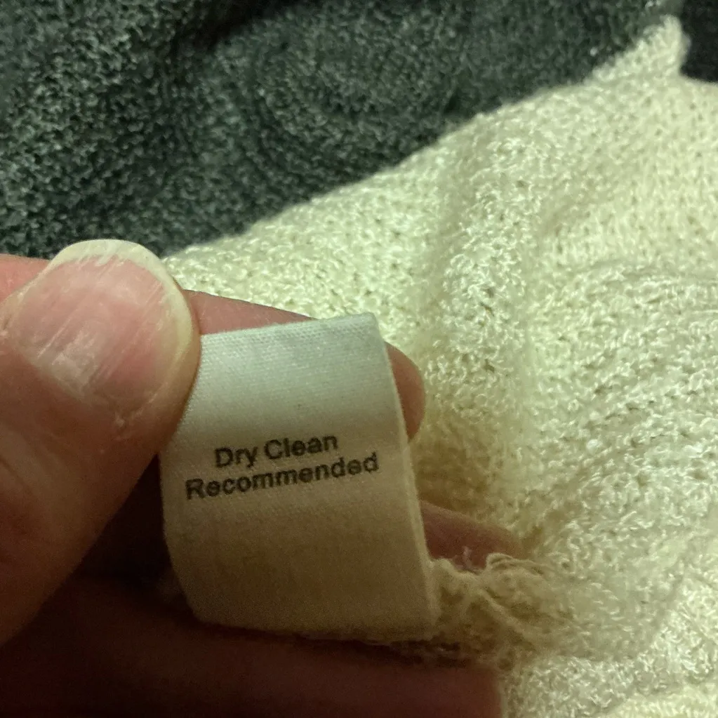 Blu Pepper V neck split color n leopard cropped Beachy sweater - Image 4