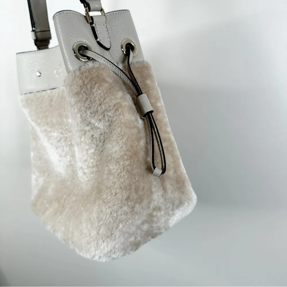Kate Spade Marti Faux Shearling Bucket Bag Purse Tan Neutral - Image 5