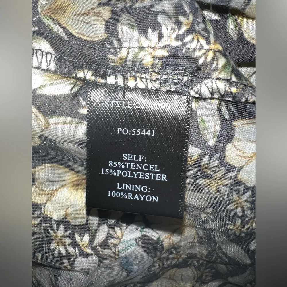 Current Air BAROQUE FLORAL WRAP DRESS | S NWT - Image 9