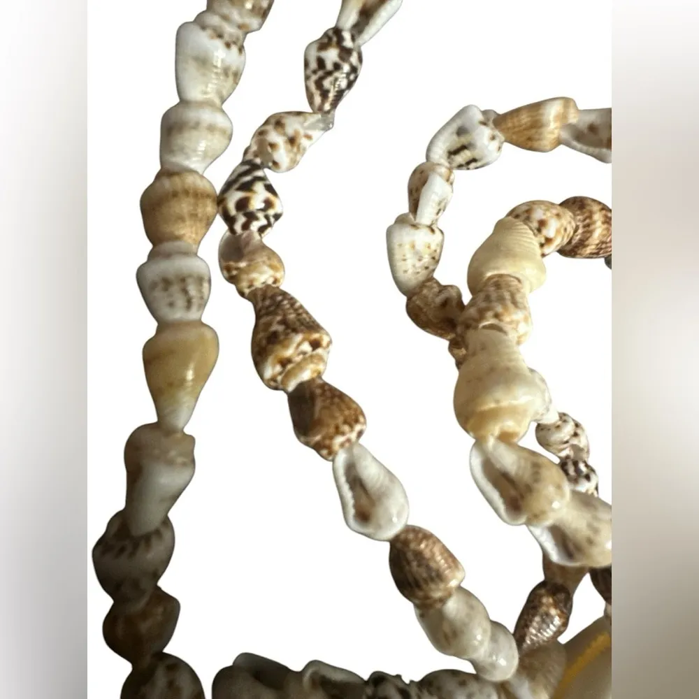Long single strand shell necklace Tan - Image 2