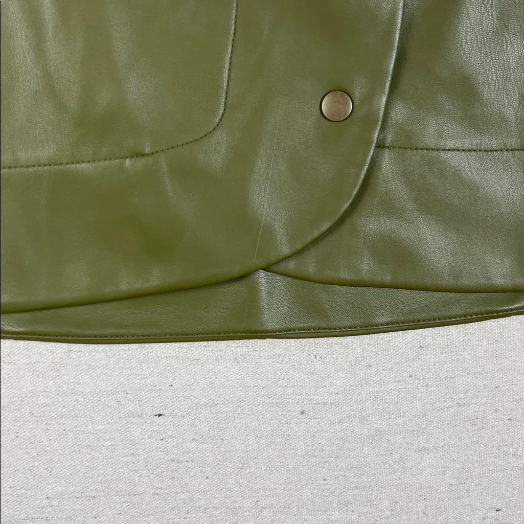 Anthropologie Tanya Olive Green Faux Leather Skirt
Size: 2 - Image 7