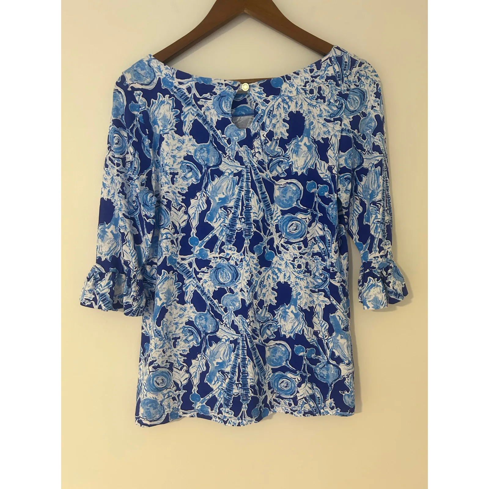 Lilly Pulitzer Waverly Blue White Ruffle Boatneck Top 3/4 Sleeves EUC Cotton M - Image 8