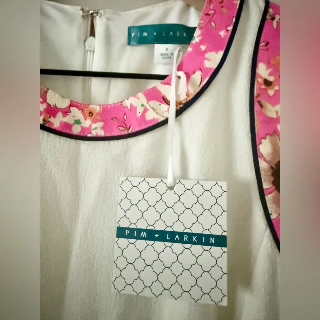 NWT Pim + Larkin Sleeveless Sheath Dress in White with Pink Floral Trim Size S - Image 5