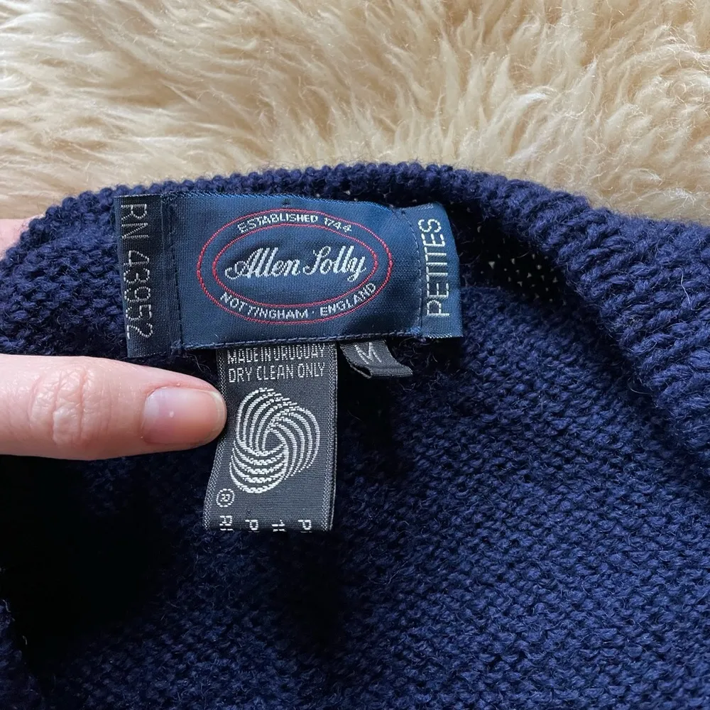 Vintage fruity chunky knit cardigan by Allen Solly in Nottingham, England navy Size M - Image 5