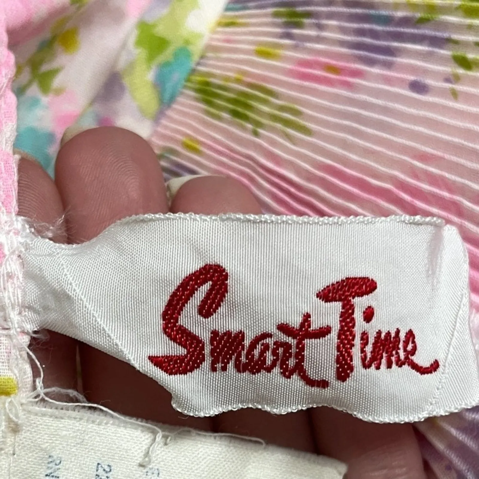 Vintage 70s Pastel Floral Housecoat Robe Lightweight Ruffle Collar Cuffs Large Size XL - Image 6