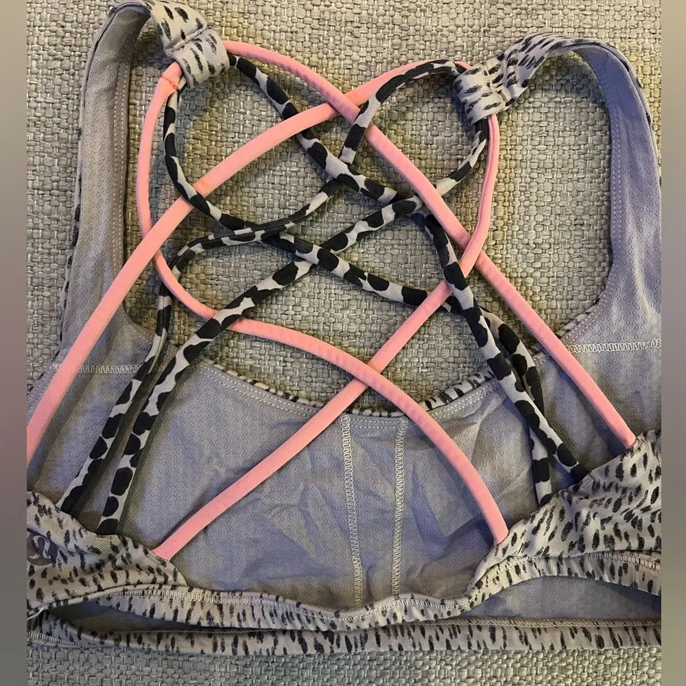Lululemon Sports Bra - Image 8