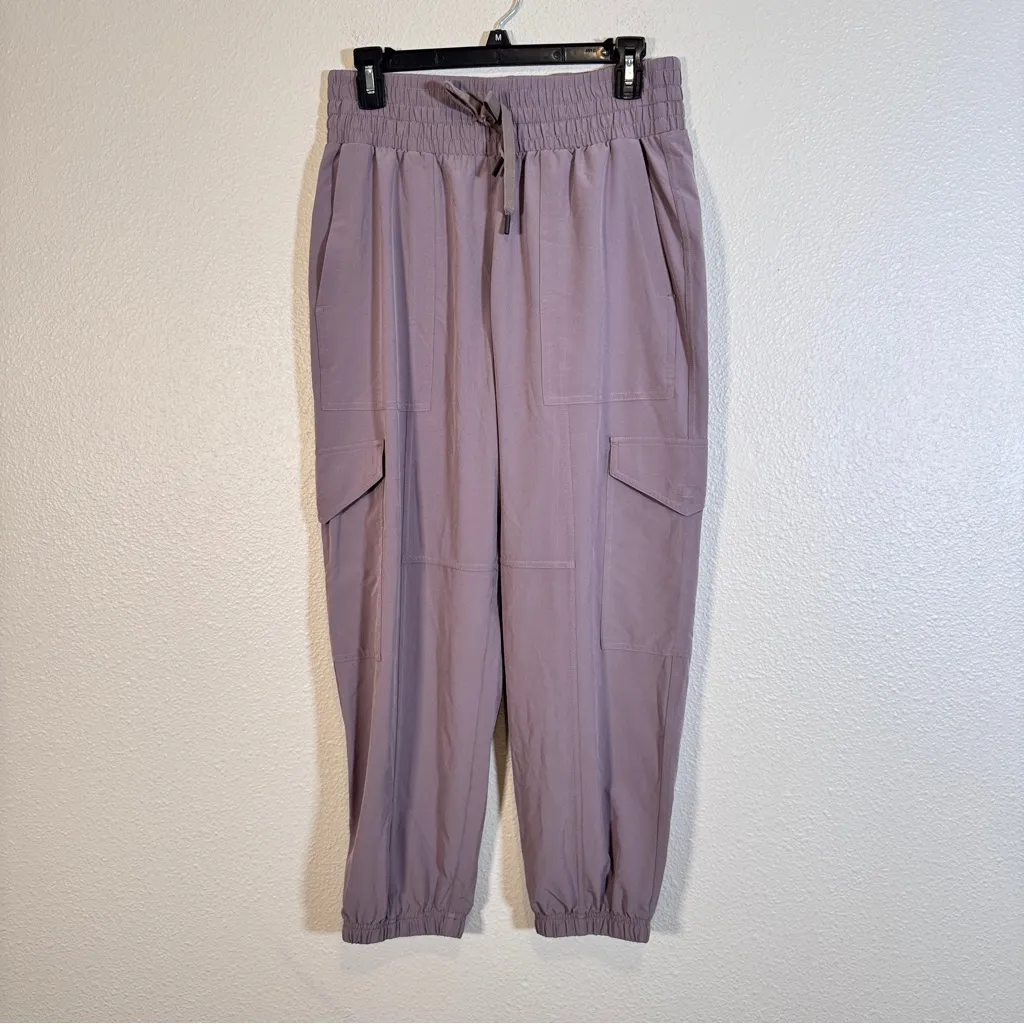 Spanx Casual Fridays Cargo Joggers Smoke Womens M Athletic Neutral Minimalist - Image 13