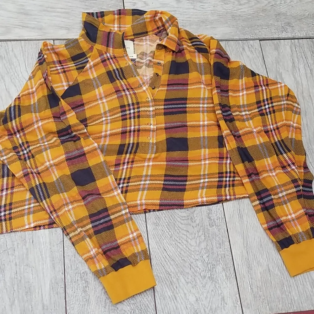 Urban outfitters cropped plaid shirt sz l - Image 7
