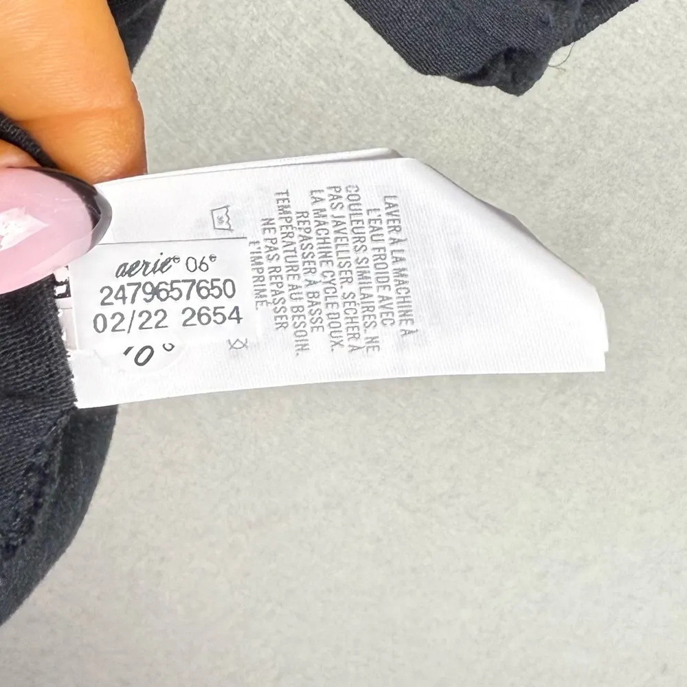 Brand New Aerie Bubble Sleeve T-Shirt Cropped Relaxed Fit Black size XS NWT - Image 10