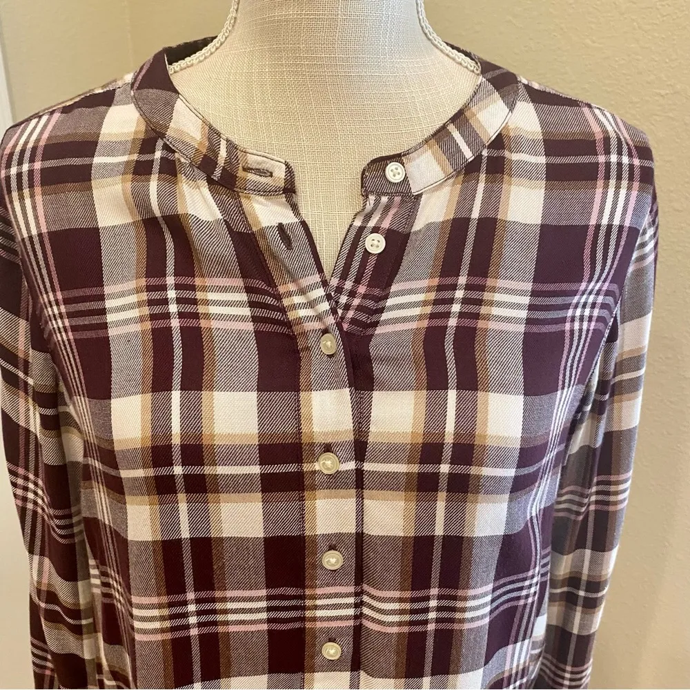 Shimmer Plaid Henley Popover Blouse Plum Size Small - Image 5