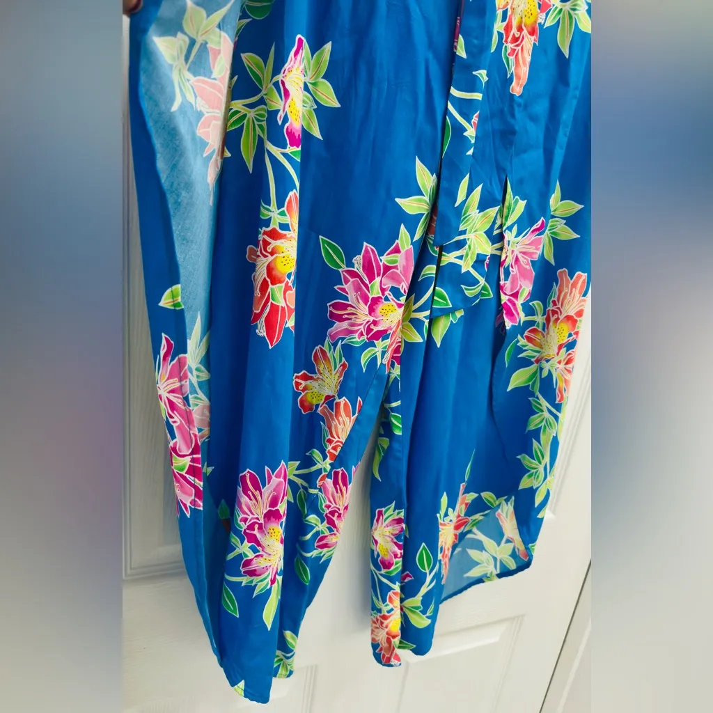 Tommy Bahama Blue Floral Crop Wrap Pants New Without Tags! Size XS / TP - Image 4