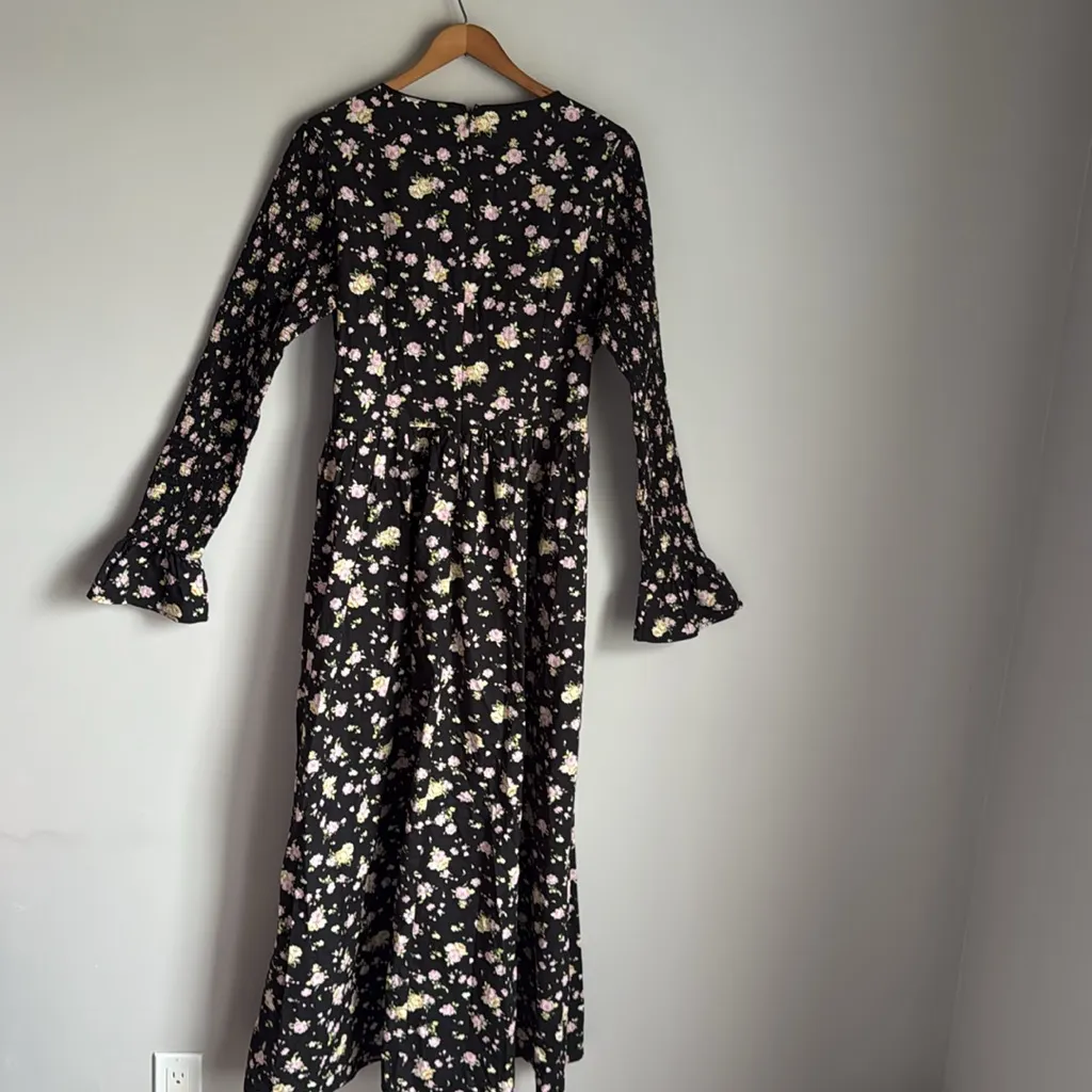 PETAL & PUP MAIREAD MAXI DRESS - BLACK FLORAL LARGE - Image 4
