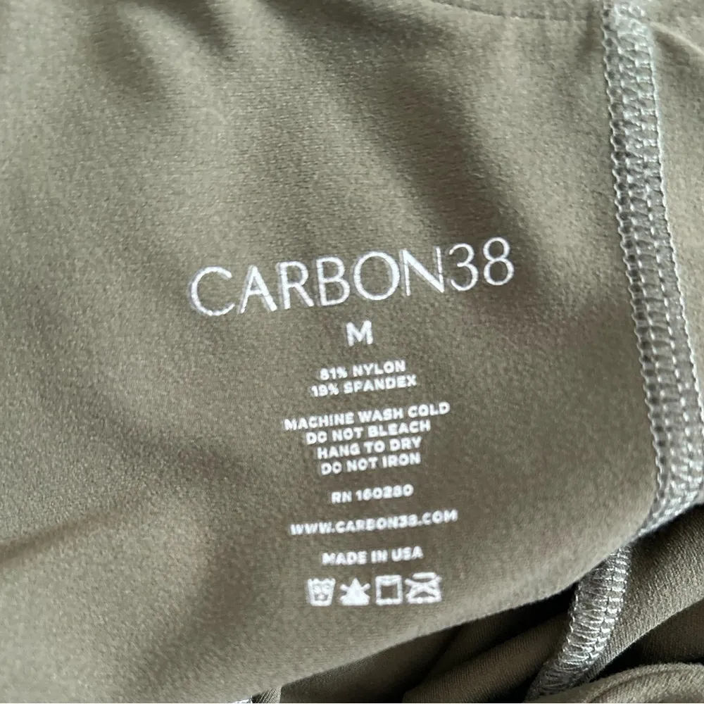 Carbon 38 V - Image 8